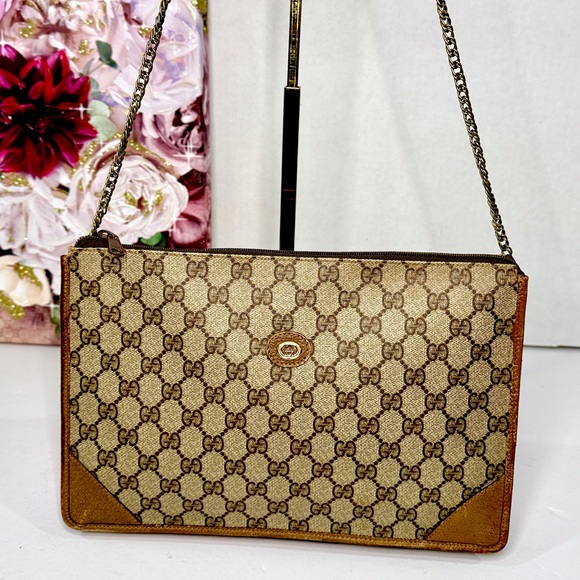 GUCCI GG Monogram Large Clutch - Picture 11 of 13
